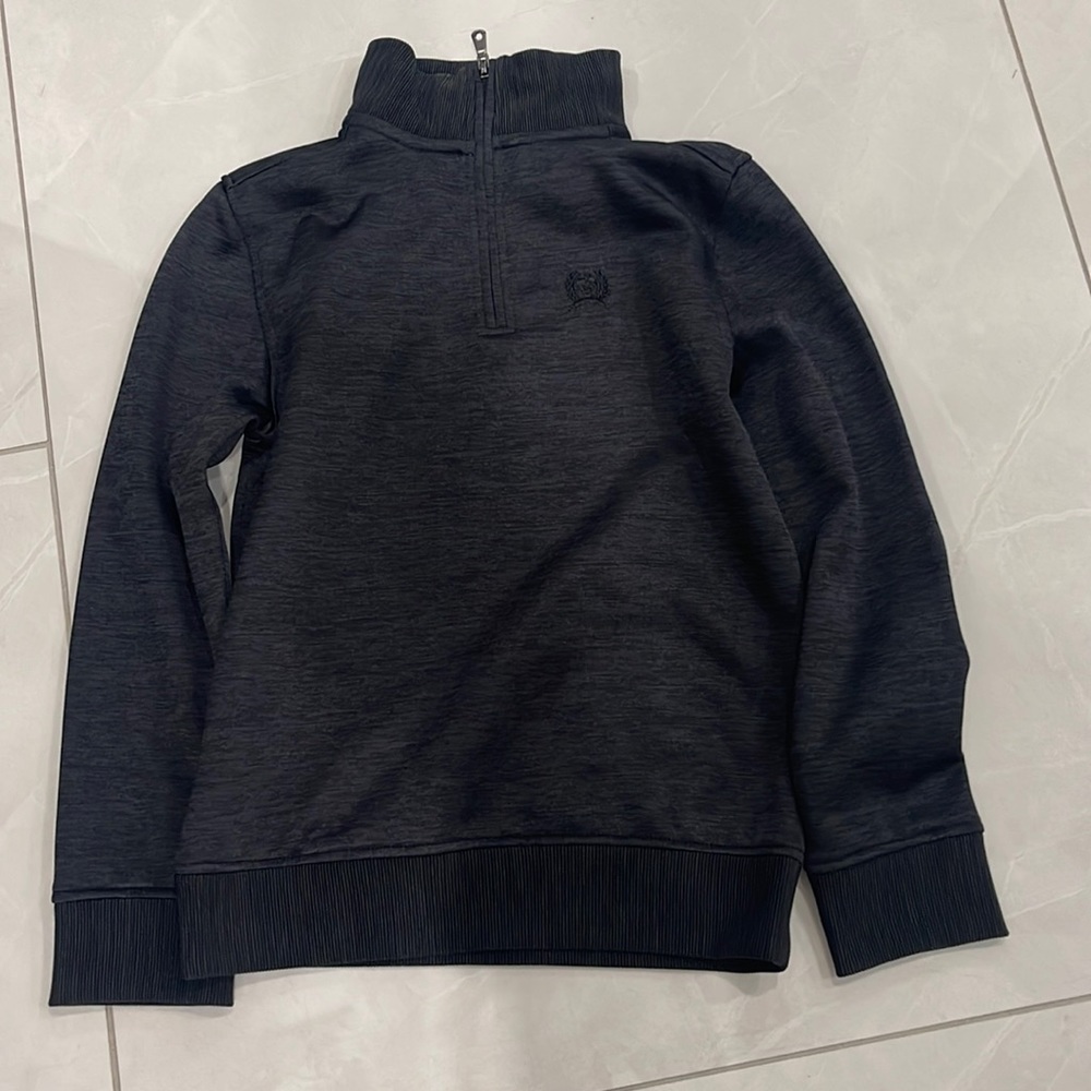 Perfect condition- Cinch sweater shirt size 6-8 fits more like a size 6